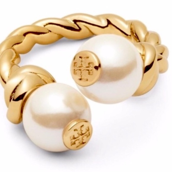 Tory Burch Jewelry - ❌Price Drop ❌NWT AUTHENTIC  GOLD/LOGO ON PEARLS, ADJUSTABLE RING TORI BURCH.